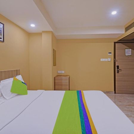 Treebo Fourth Avenue Hotel Chennai Exterior photo