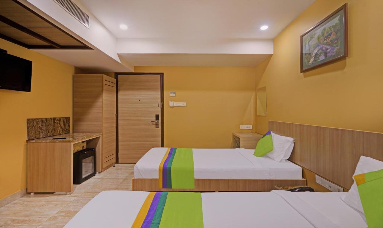 Treebo Fourth Avenue Hotel Chennai Exterior photo
