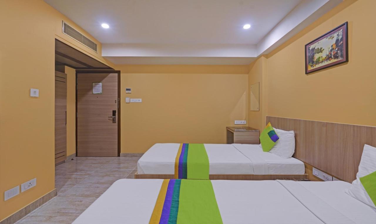 Treebo Fourth Avenue Hotel Chennai Exterior photo