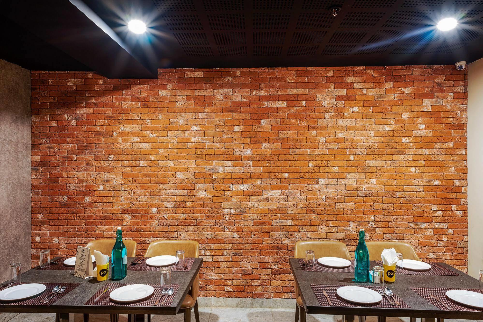 Treebo Fourth Avenue Hotel Chennai Exterior photo