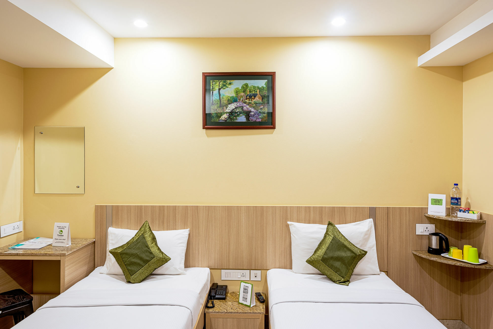 Treebo Fourth Avenue Hotel Chennai Exterior photo